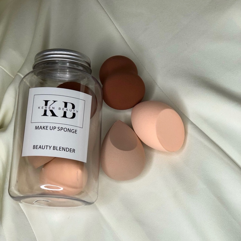Beauty Blender ( Make Up Sponge )